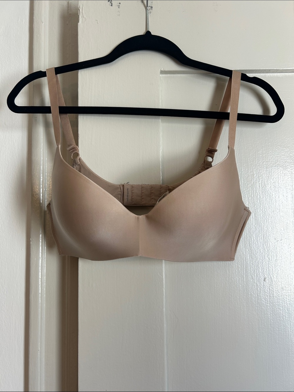 intimissimi Beige Smooth Molded T-Shirt Bra (no wire, size 38B)